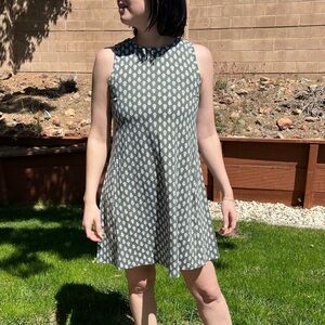 Green Summer Dress with pattern